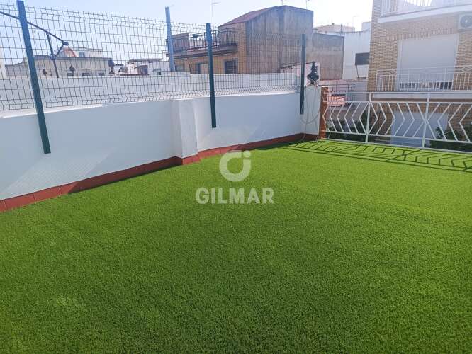 Chalet Adosado en alquiler en Bellavista – Jardines de Hércules – Sevilla