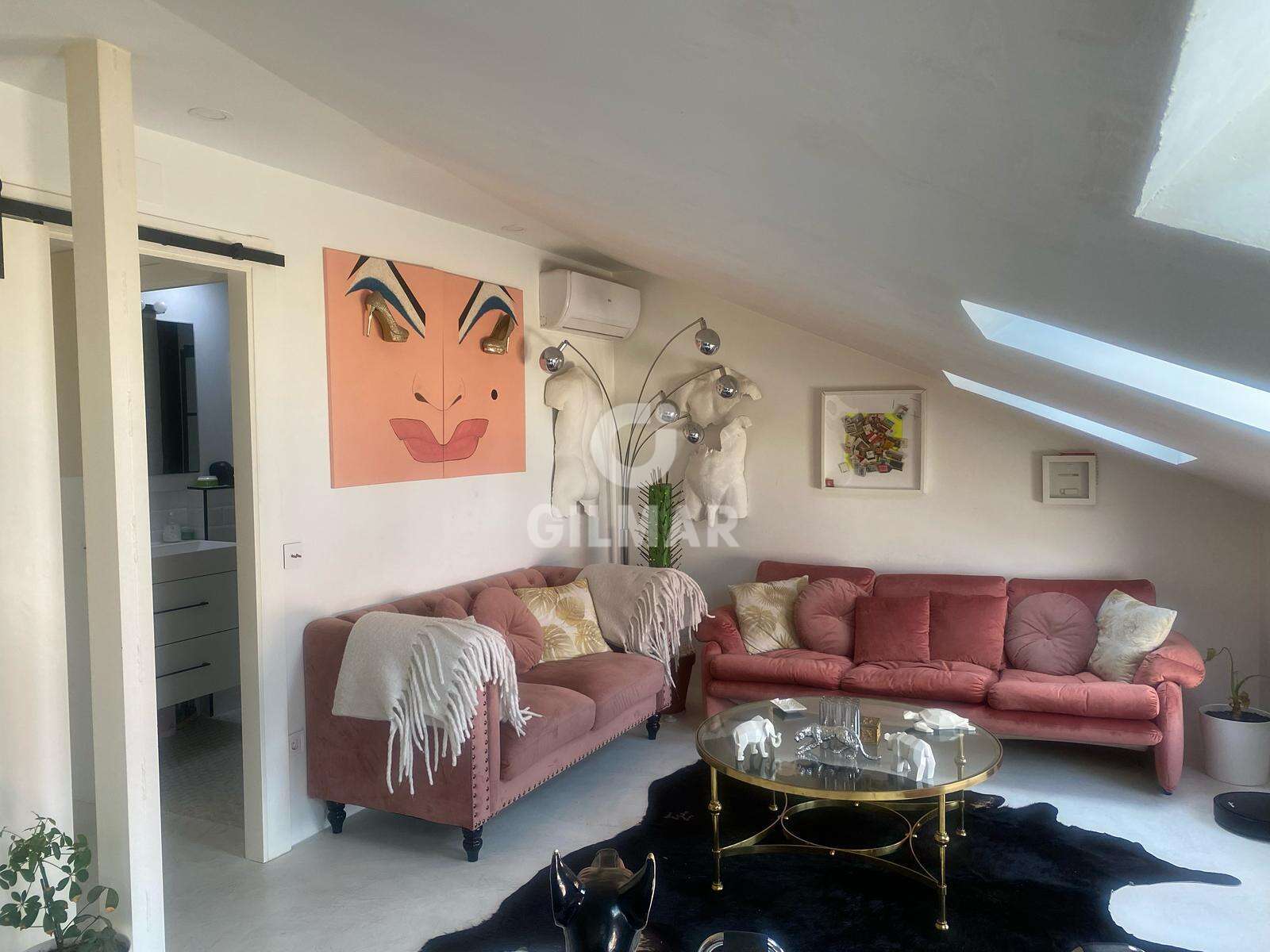 Property slider Gilmar