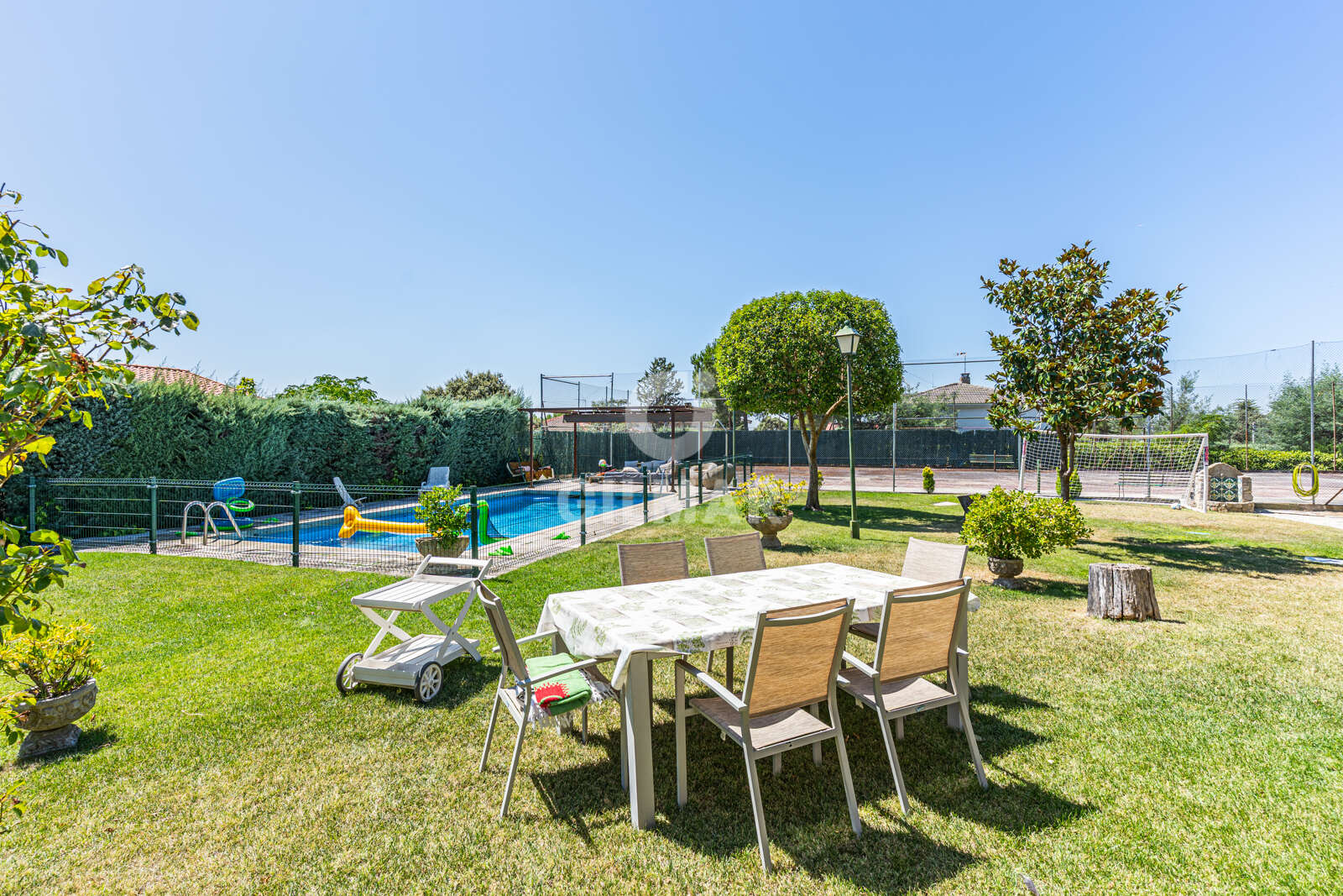 Property slider Gilmar