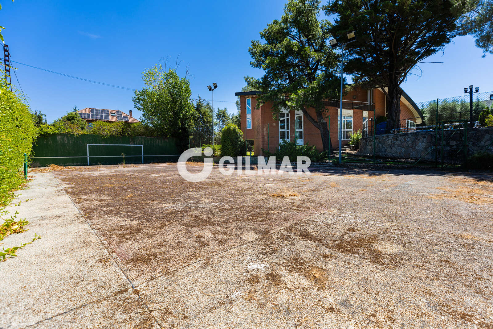 Property slider Gilmar