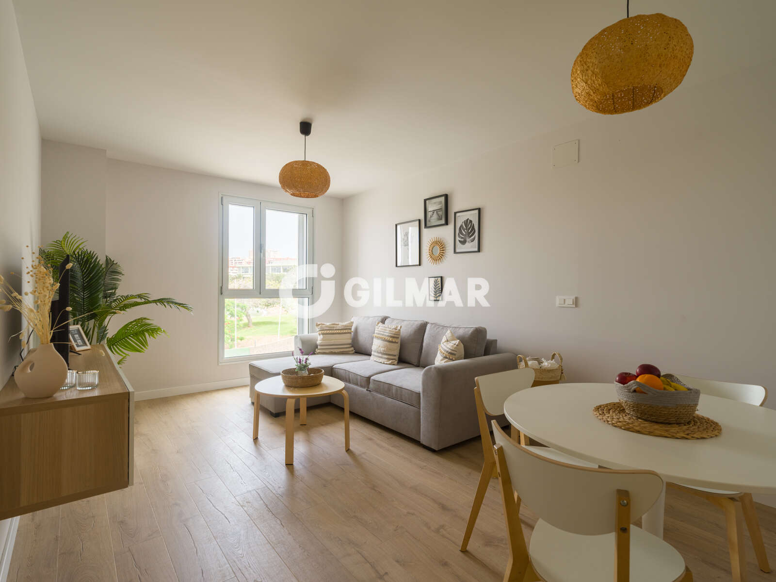 Property slider Gilmar