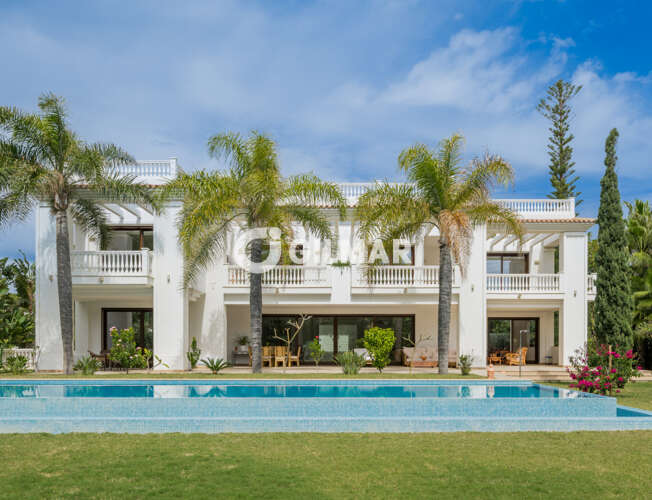Villa for sale in Estepona Este – Málaga | Gilmar Consulting