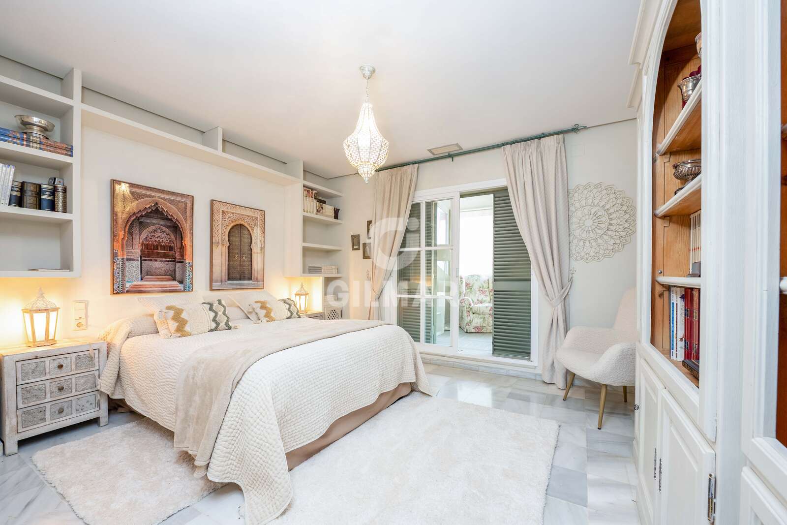 Property slider Gilmar