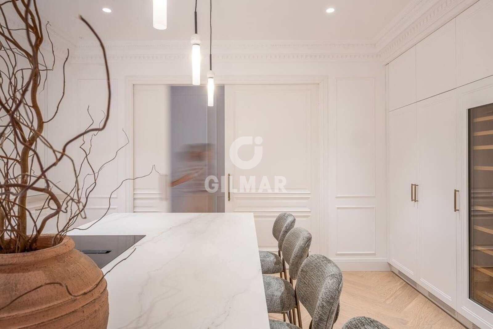 Property slider Gilmar