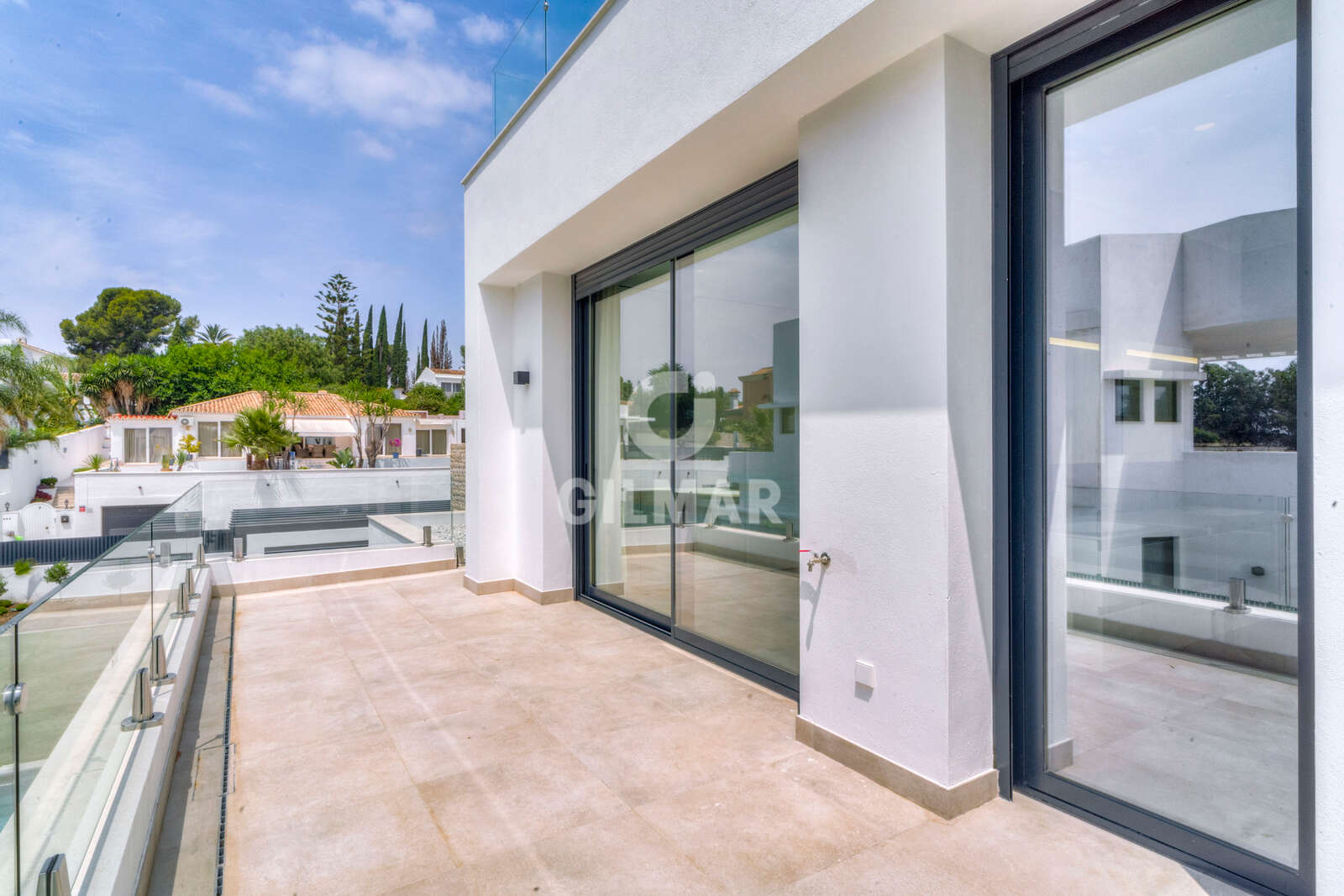 Property slider Gilmar