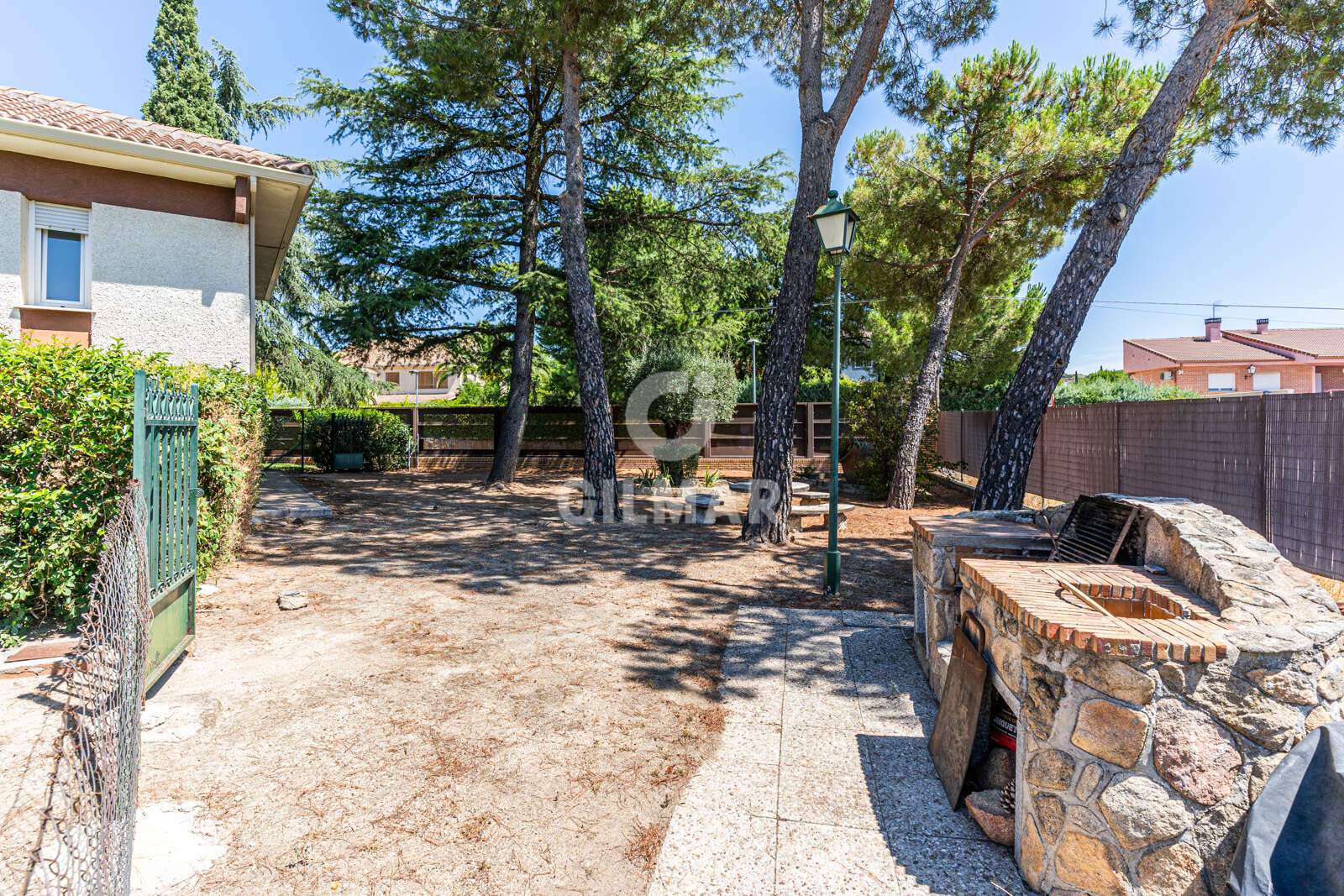 Property slider Gilmar