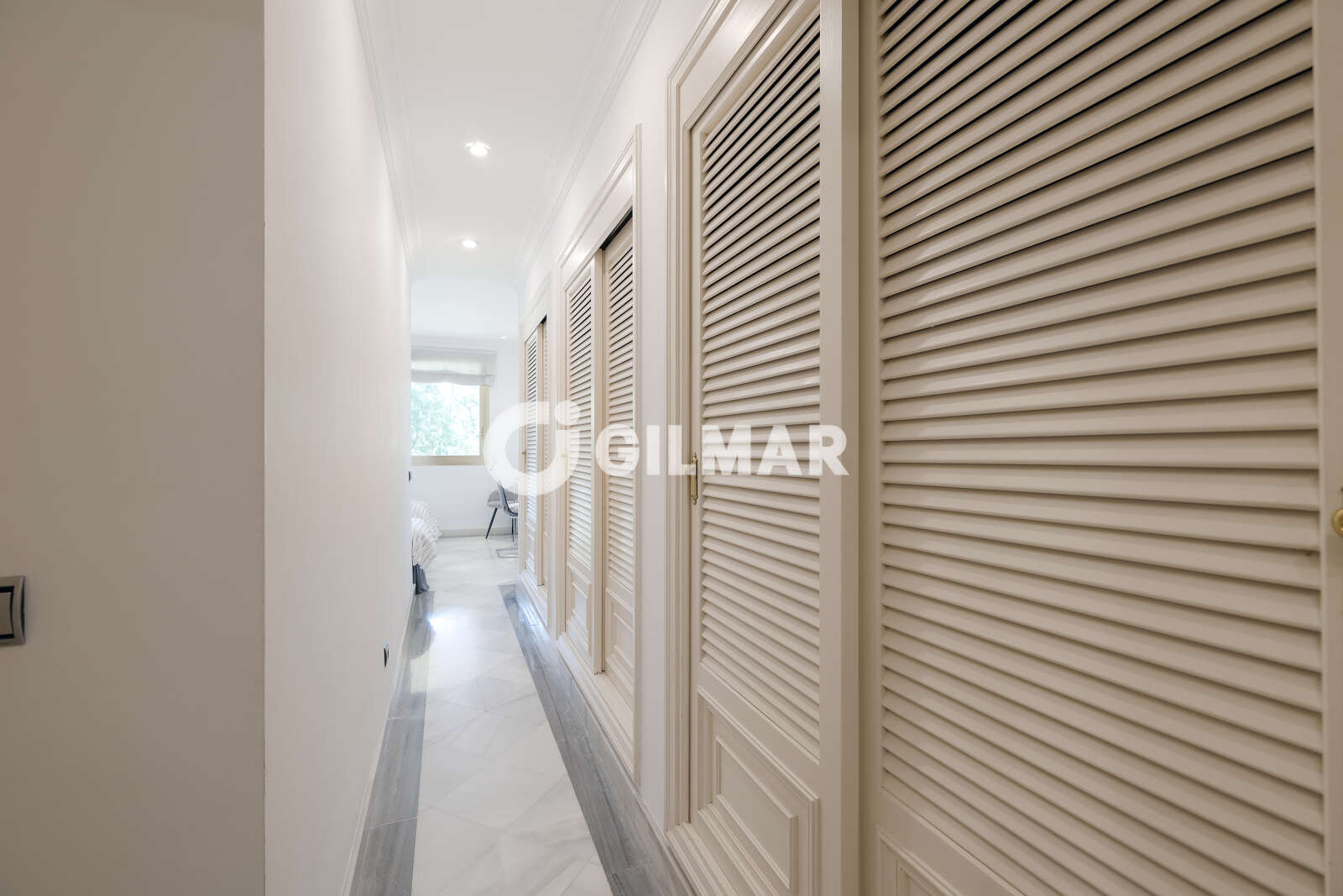 Property slider Gilmar