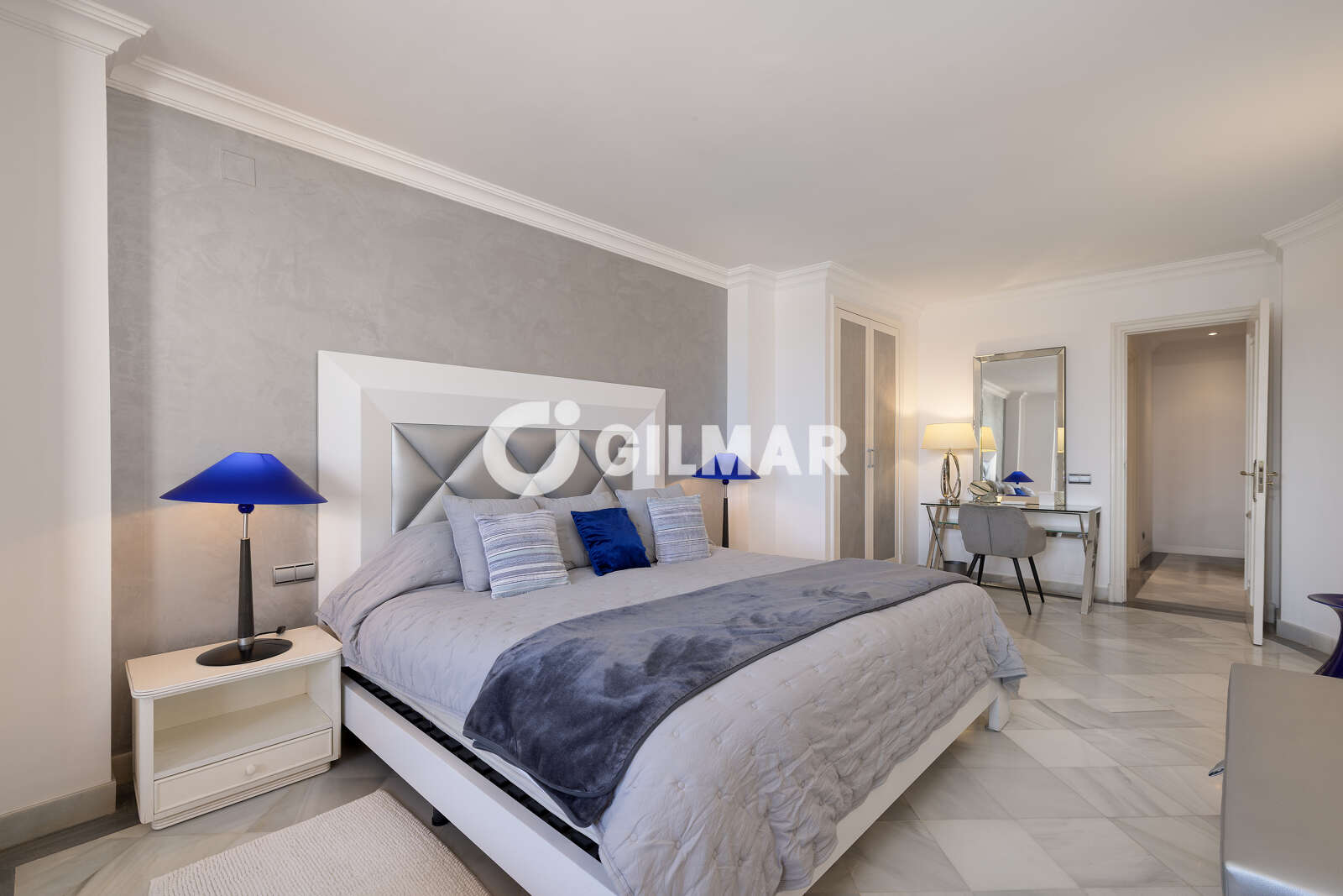 Property slider Gilmar