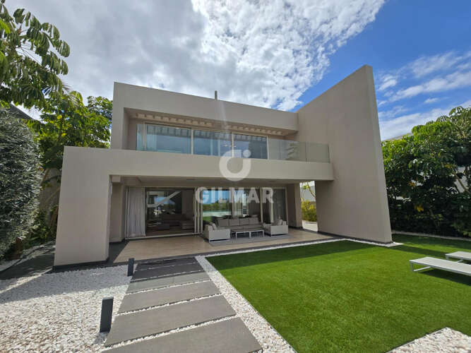 Chalet Independiente en venta en Adeje – Santa Cruz de Tenerife