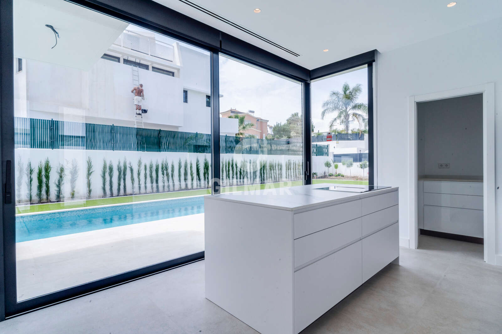 Property slider Gilmar