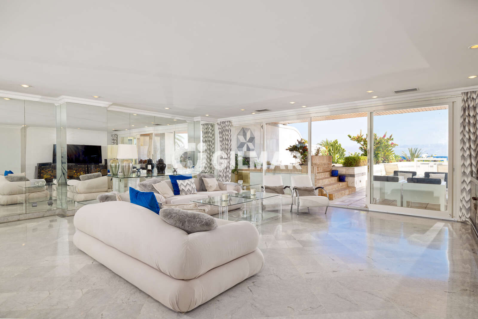 Property slider Gilmar