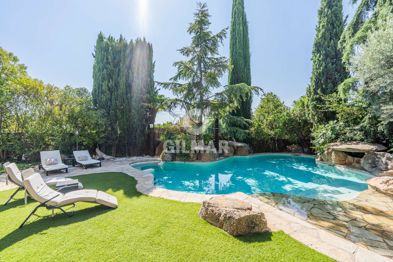 Property slider Gilmar