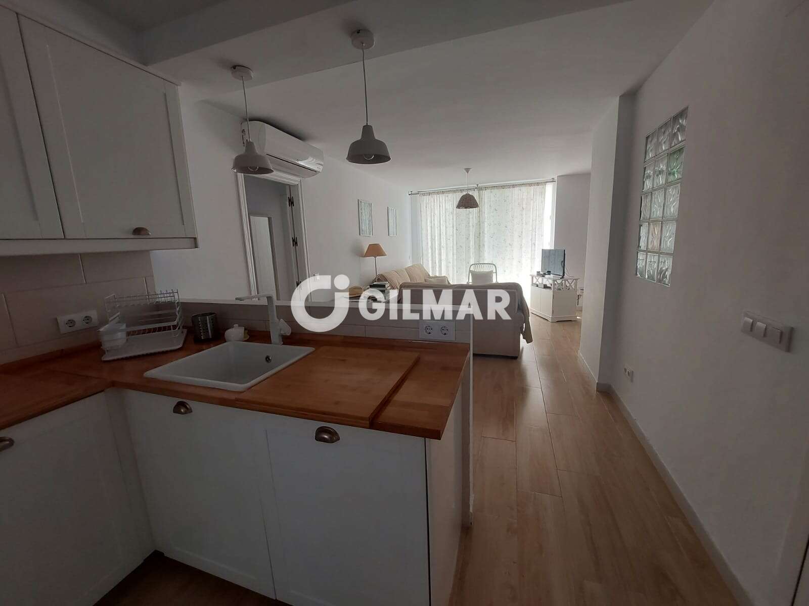 Property slider Gilmar