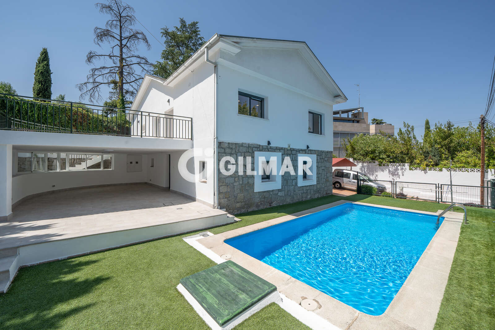 Property slider Gilmar