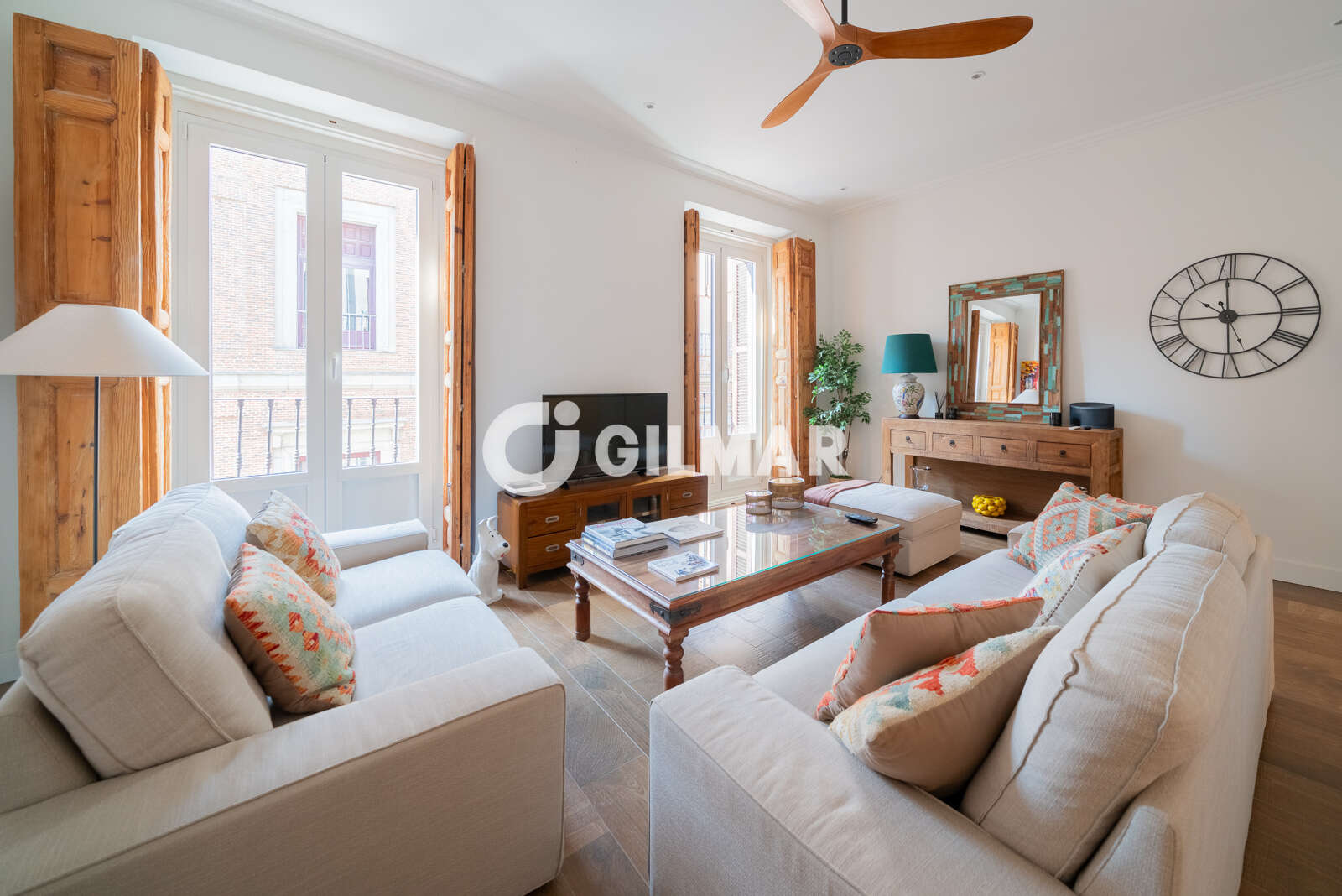 Property slider Gilmar