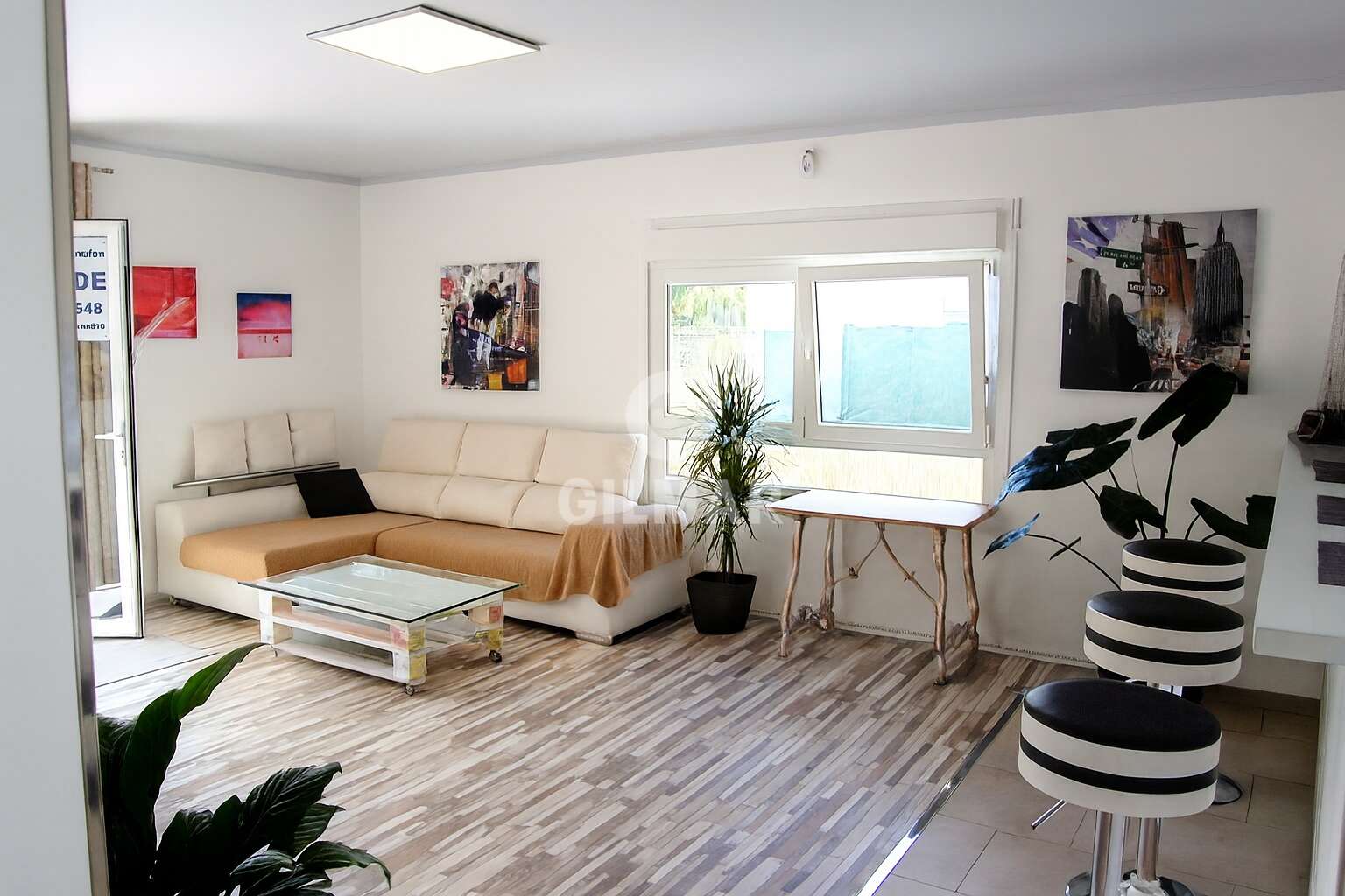 Property slider Gilmar