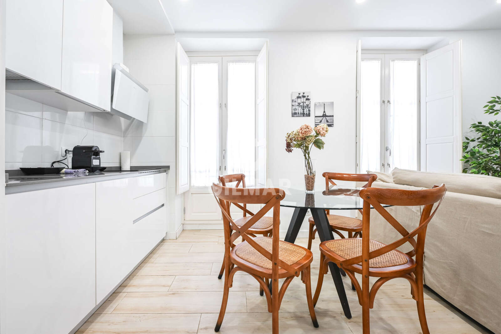 Property slider Gilmar