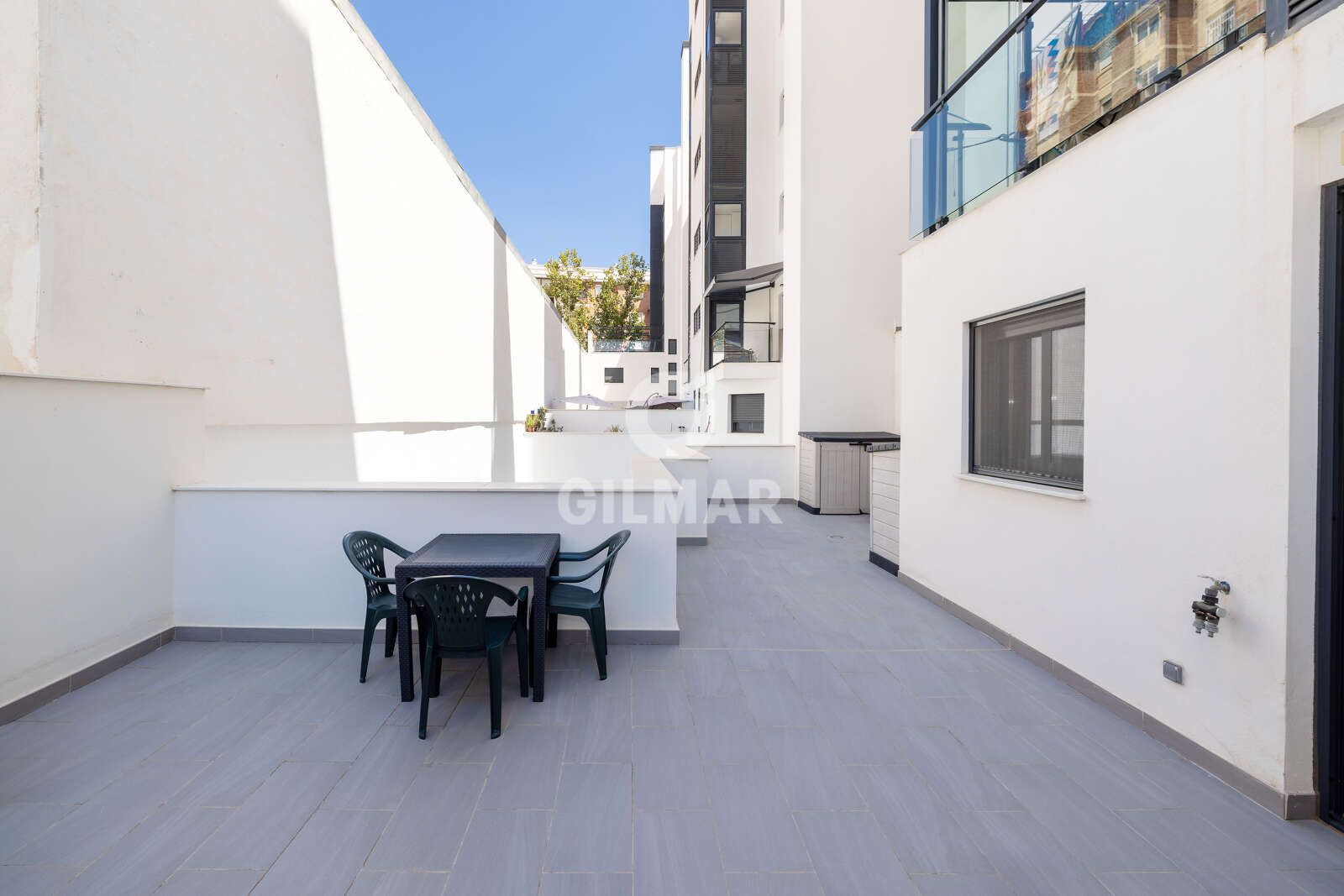 Property slider Gilmar