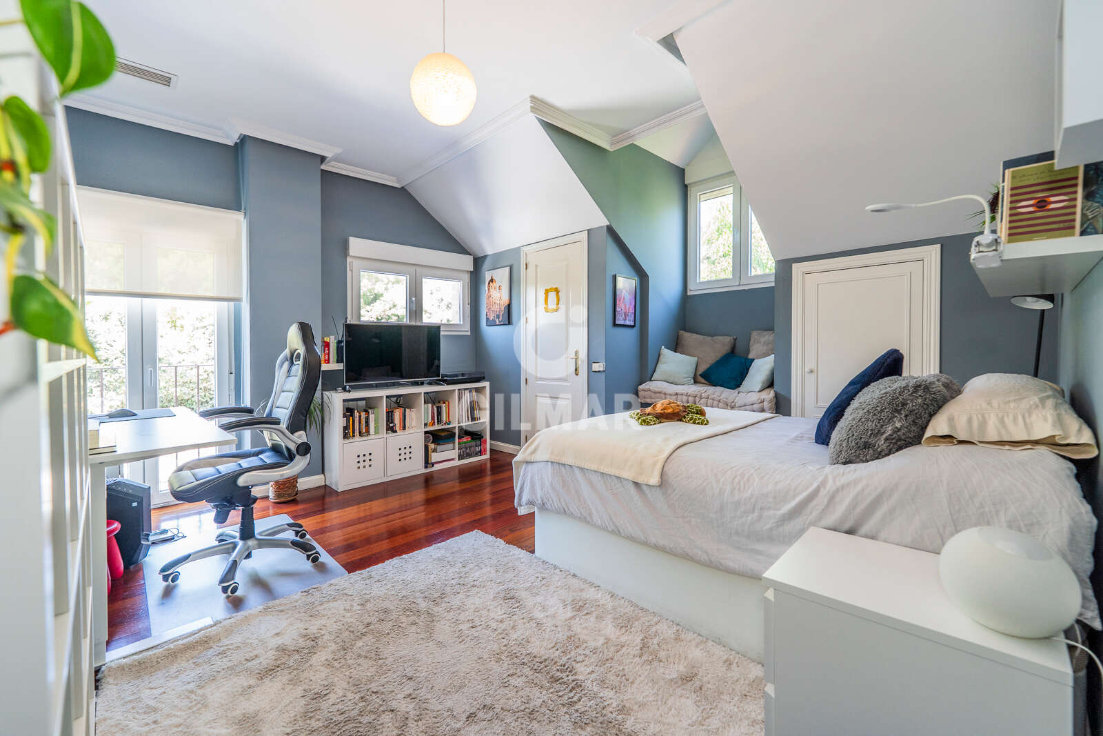 Property slider Gilmar