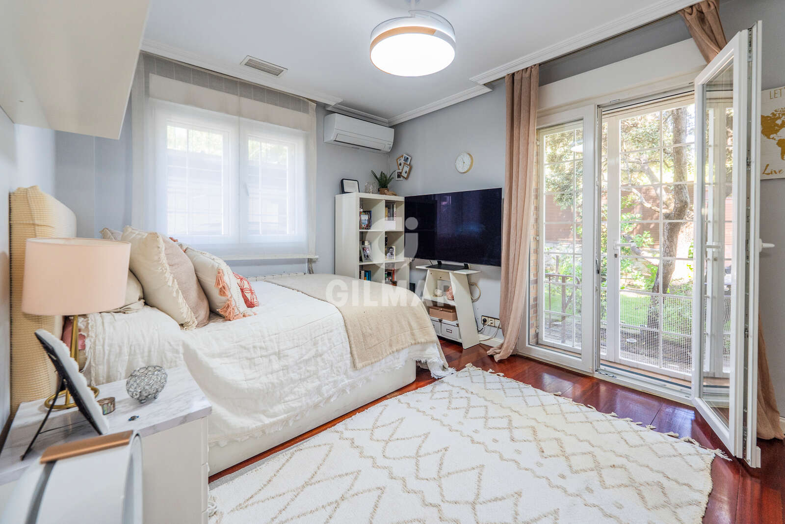 Property slider Gilmar