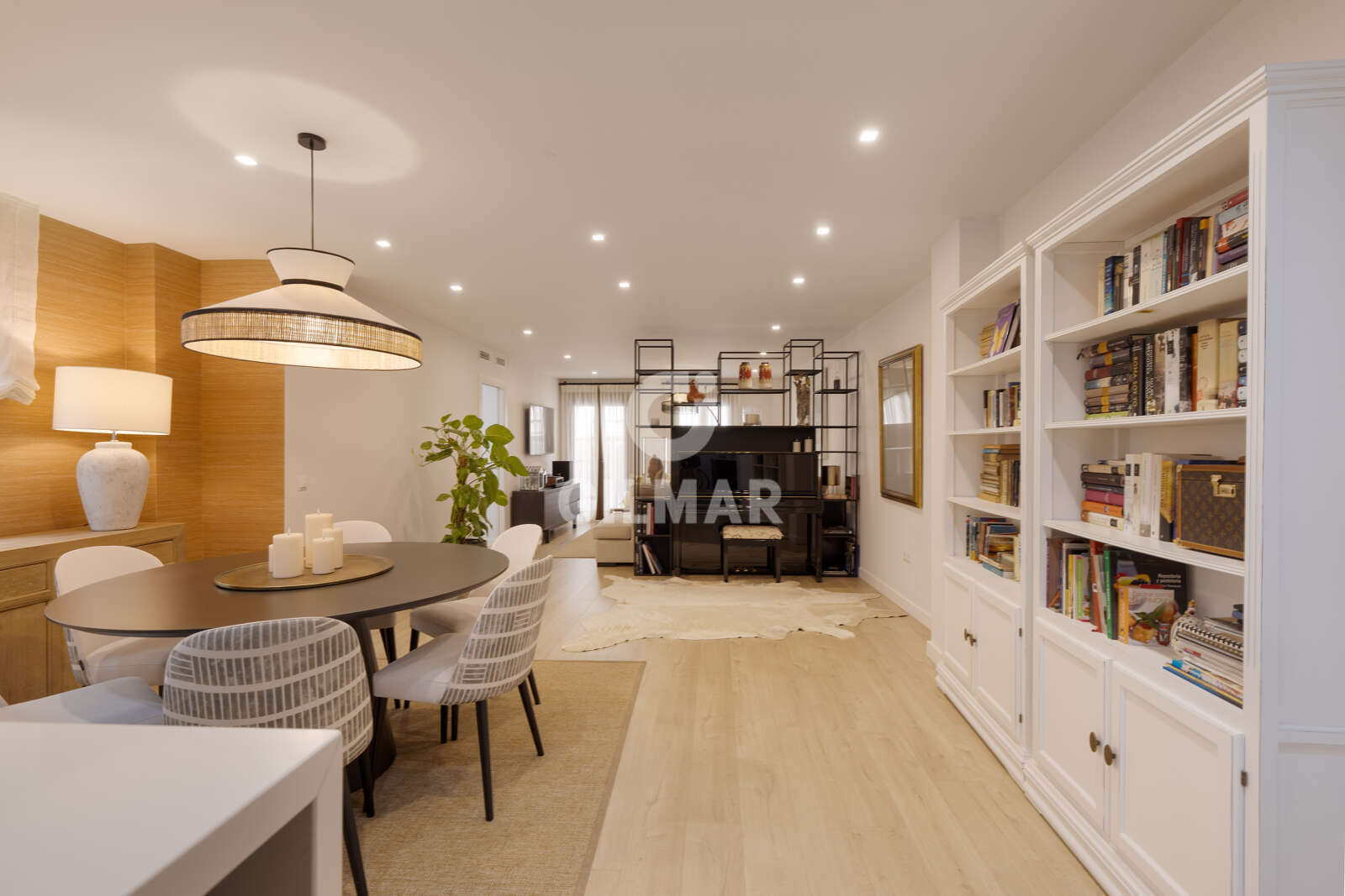 Property slider Gilmar