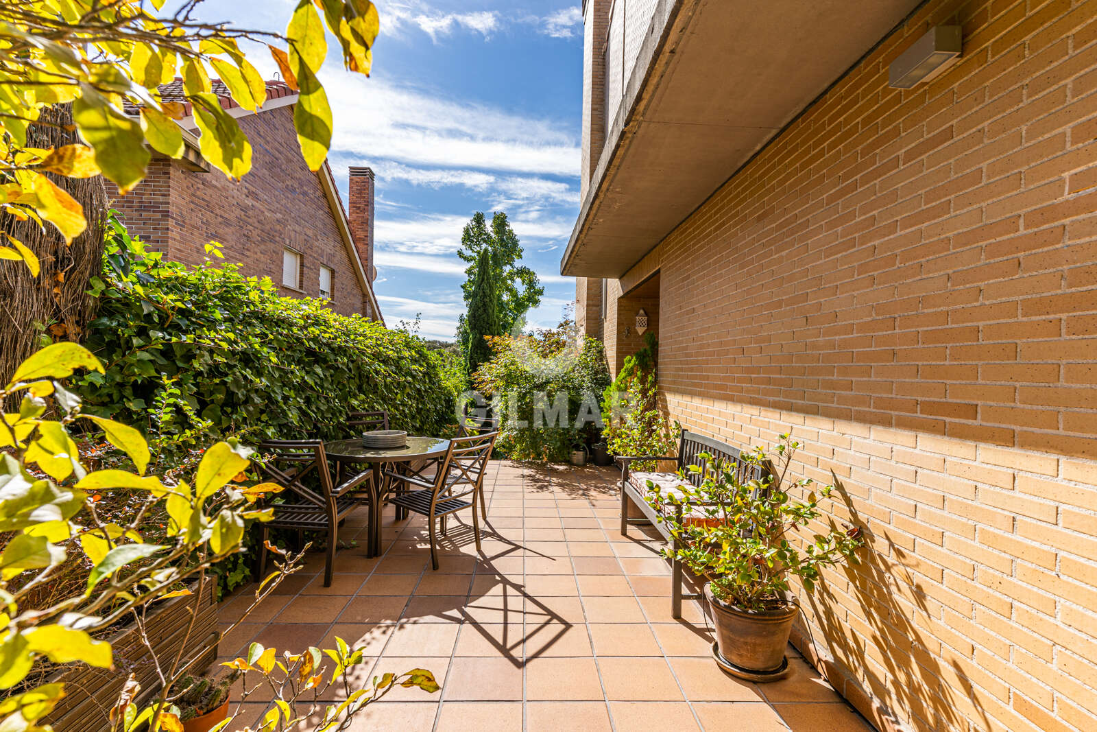 Property slider Gilmar