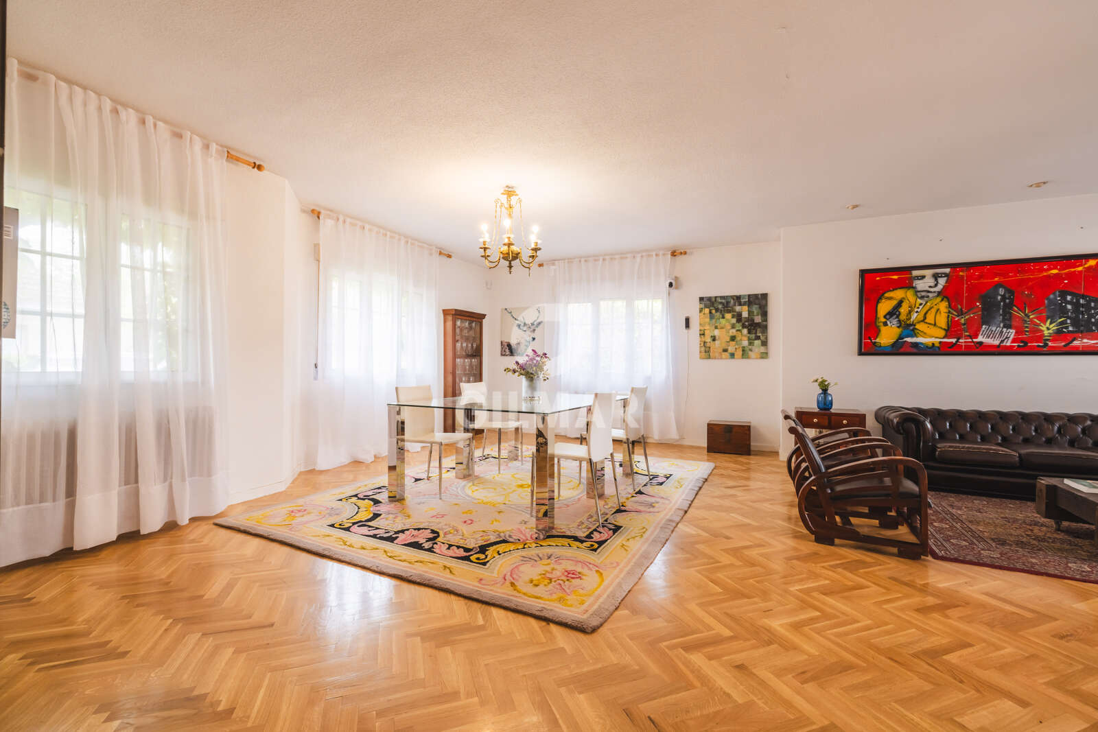 Property slider Gilmar