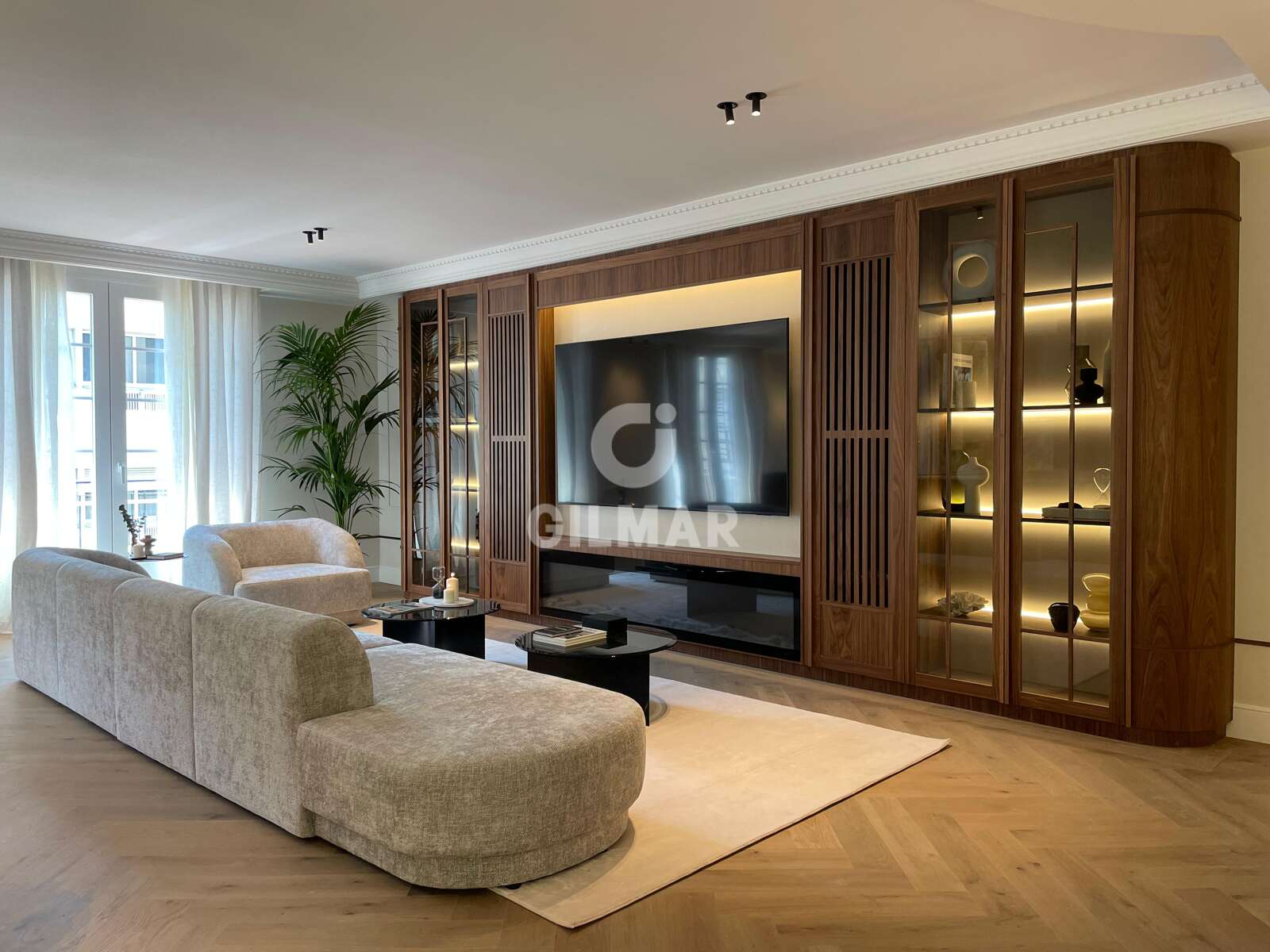 Property slider Gilmar