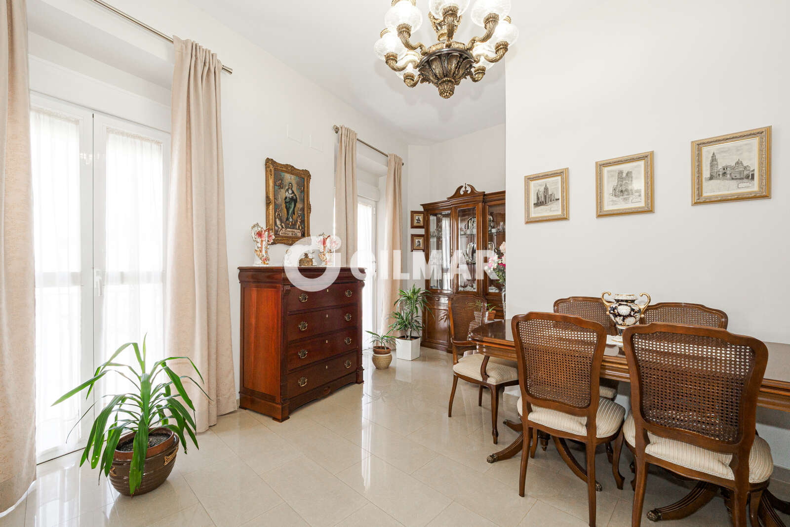 Property slider Gilmar