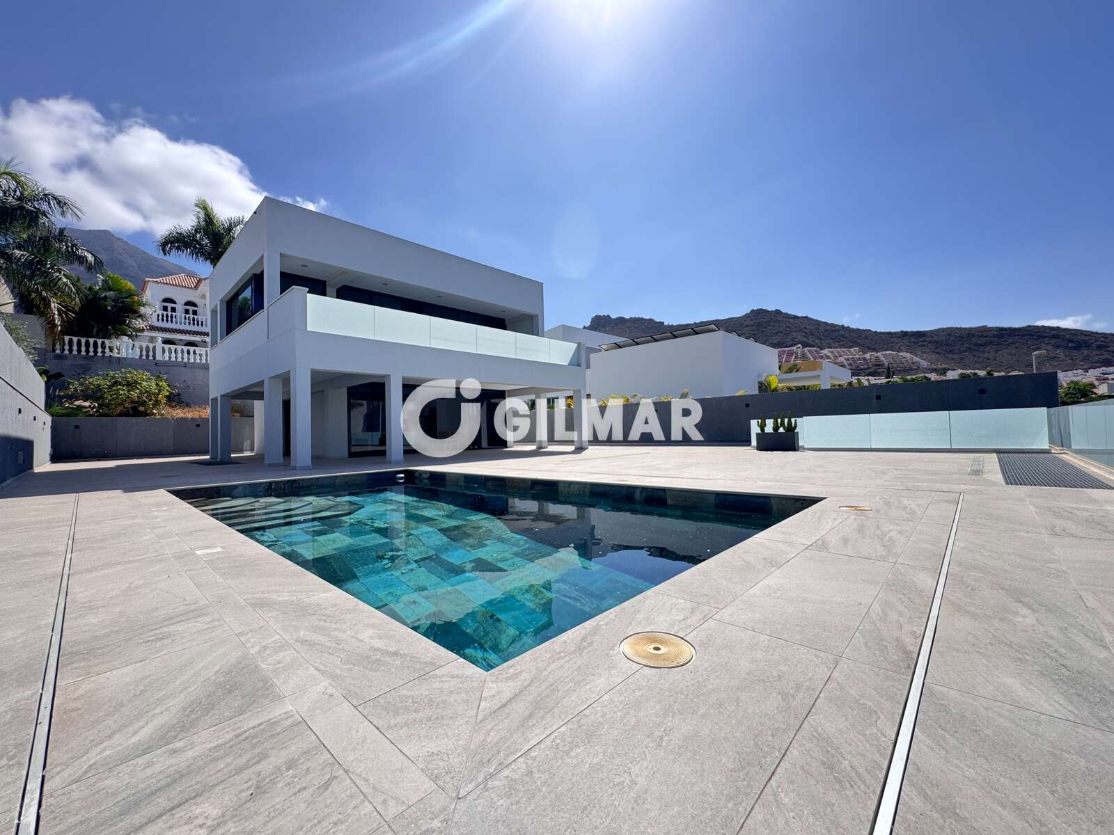 Property slider Gilmar