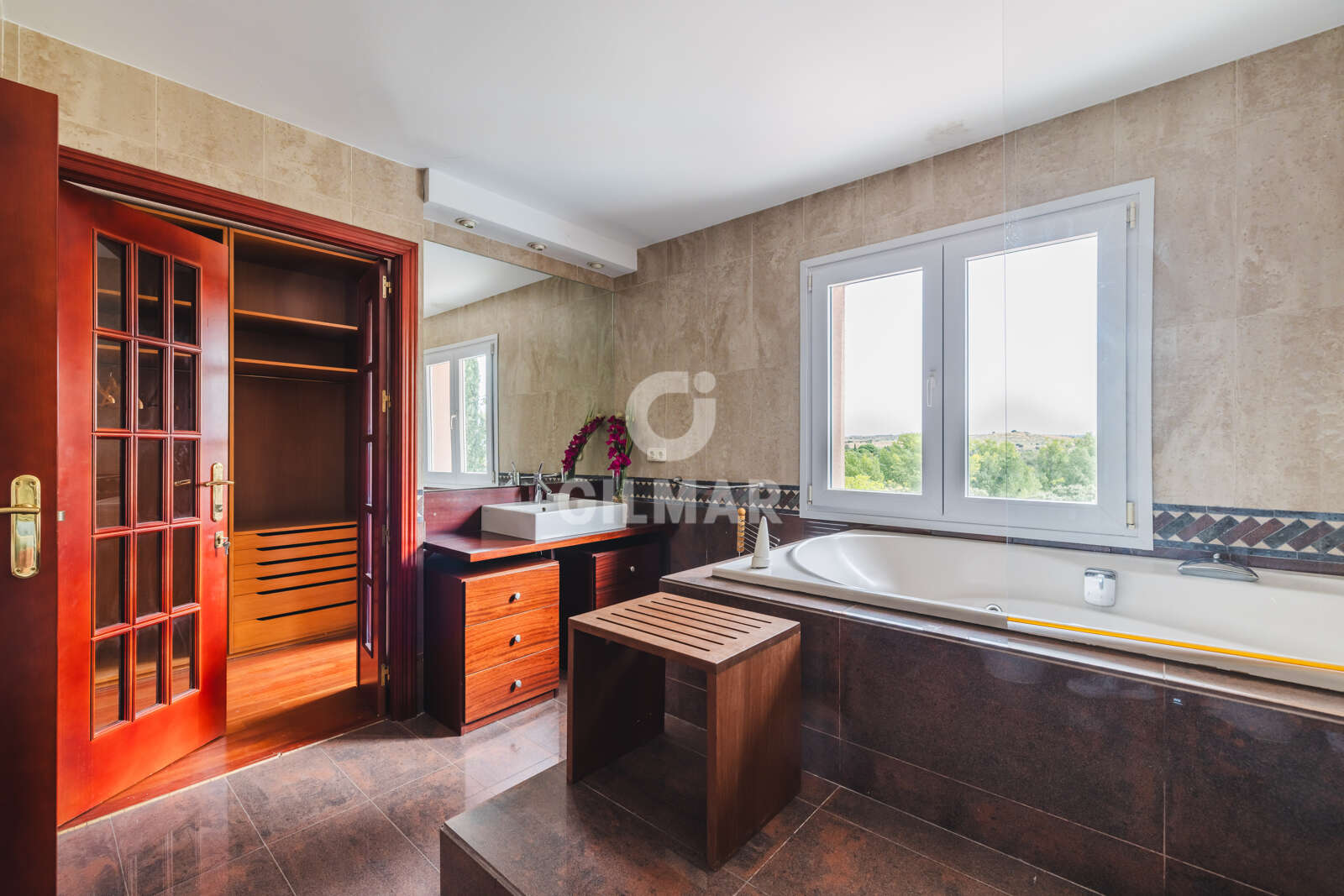 Property slider Gilmar