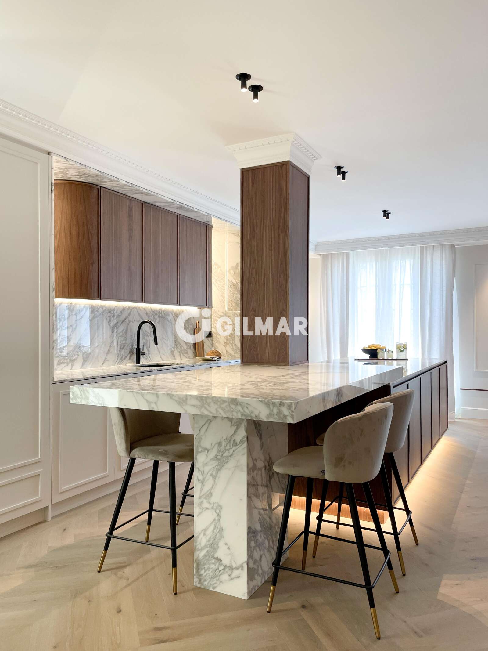 Property slider Gilmar