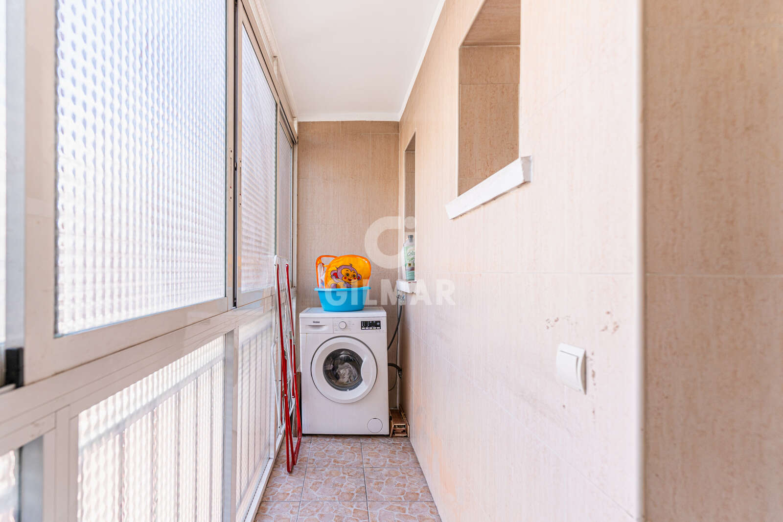 Property slider Gilmar