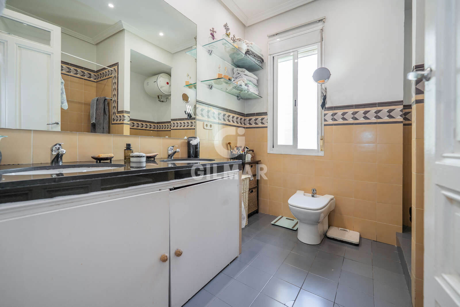 Property slider Gilmar