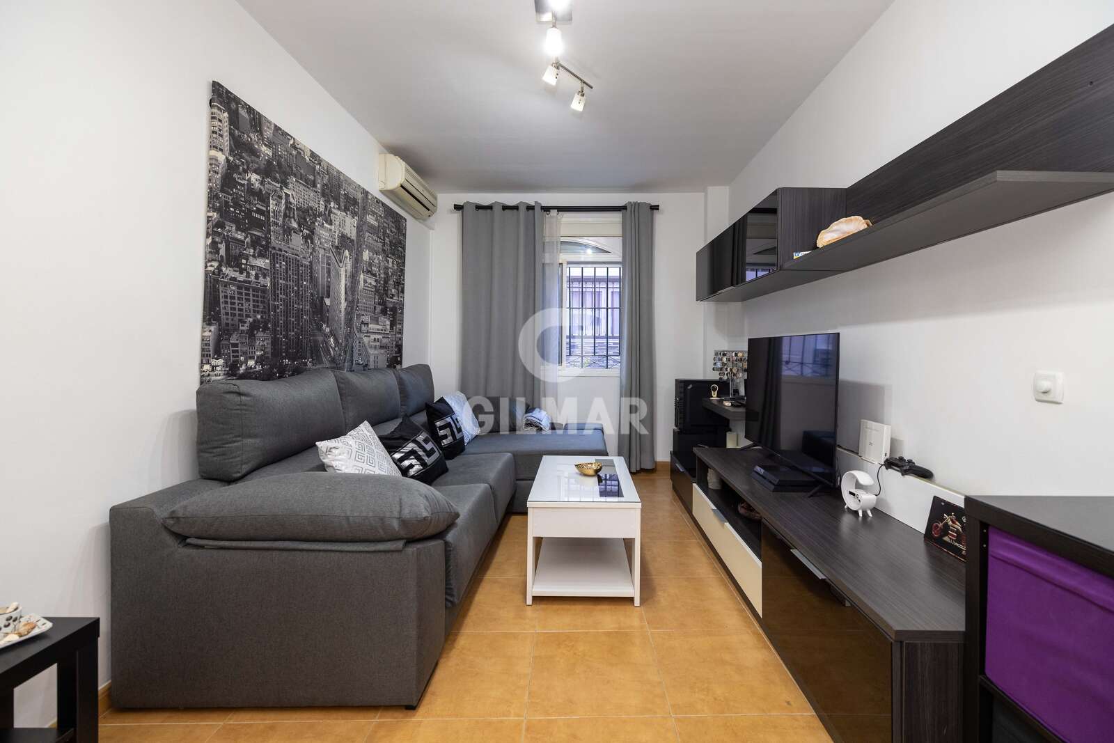 Property slider Gilmar