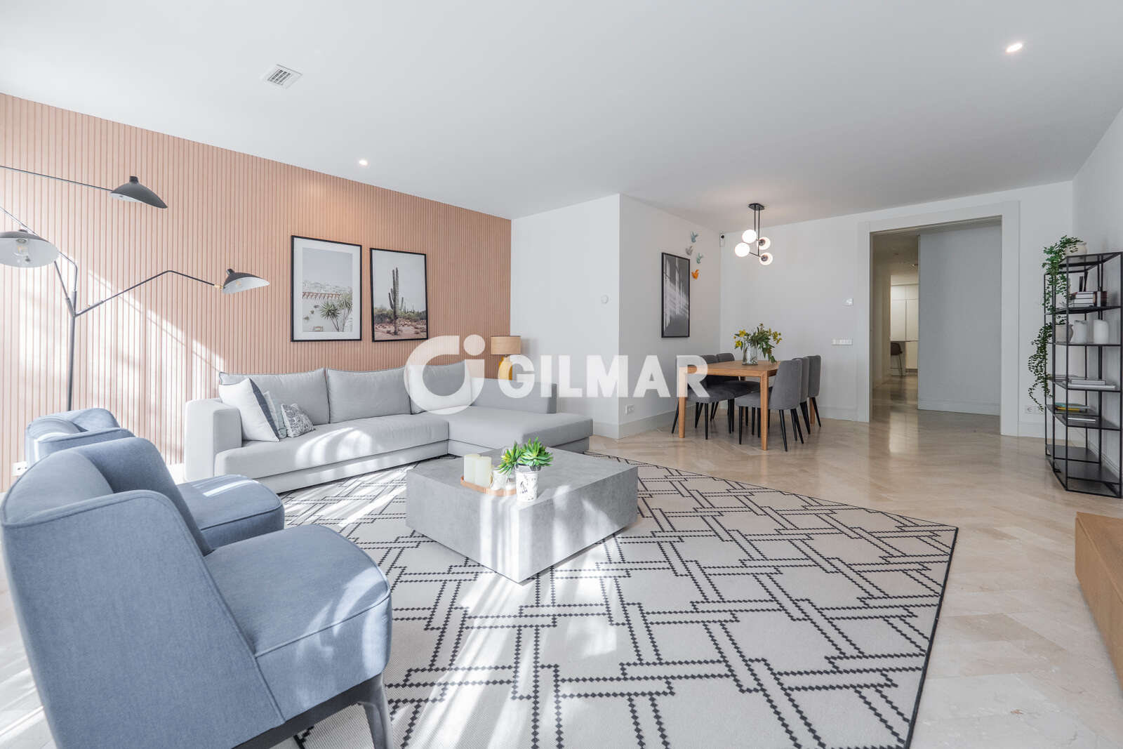 Property slider Gilmar