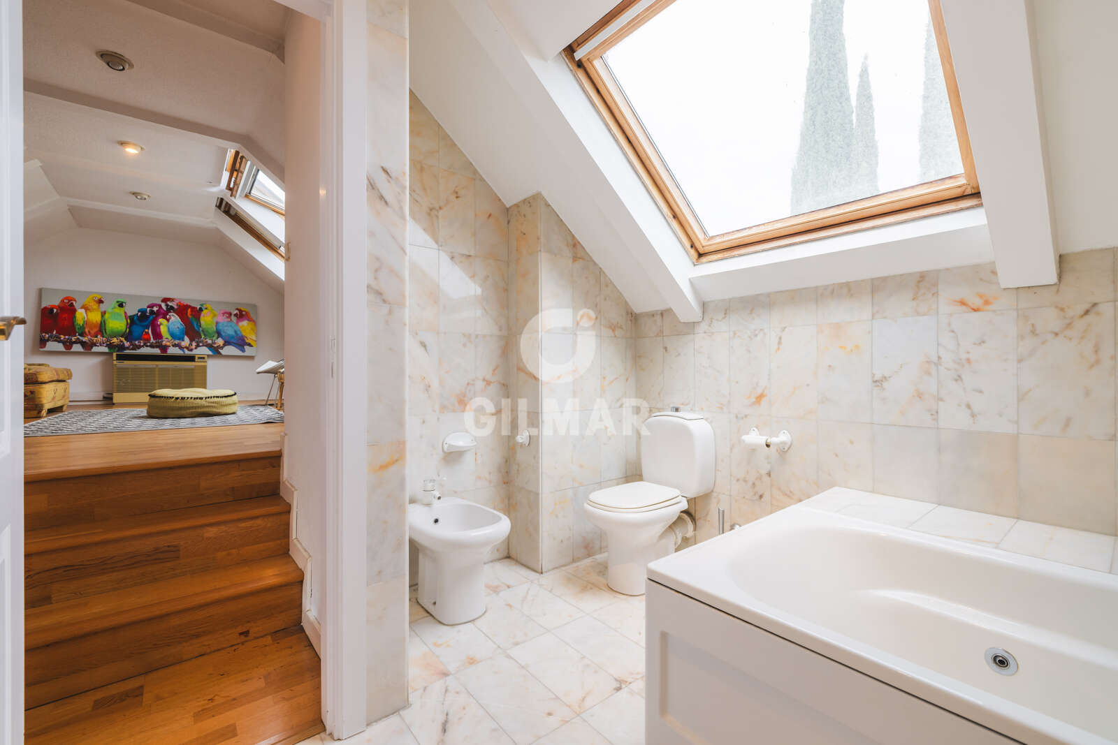 Property slider Gilmar