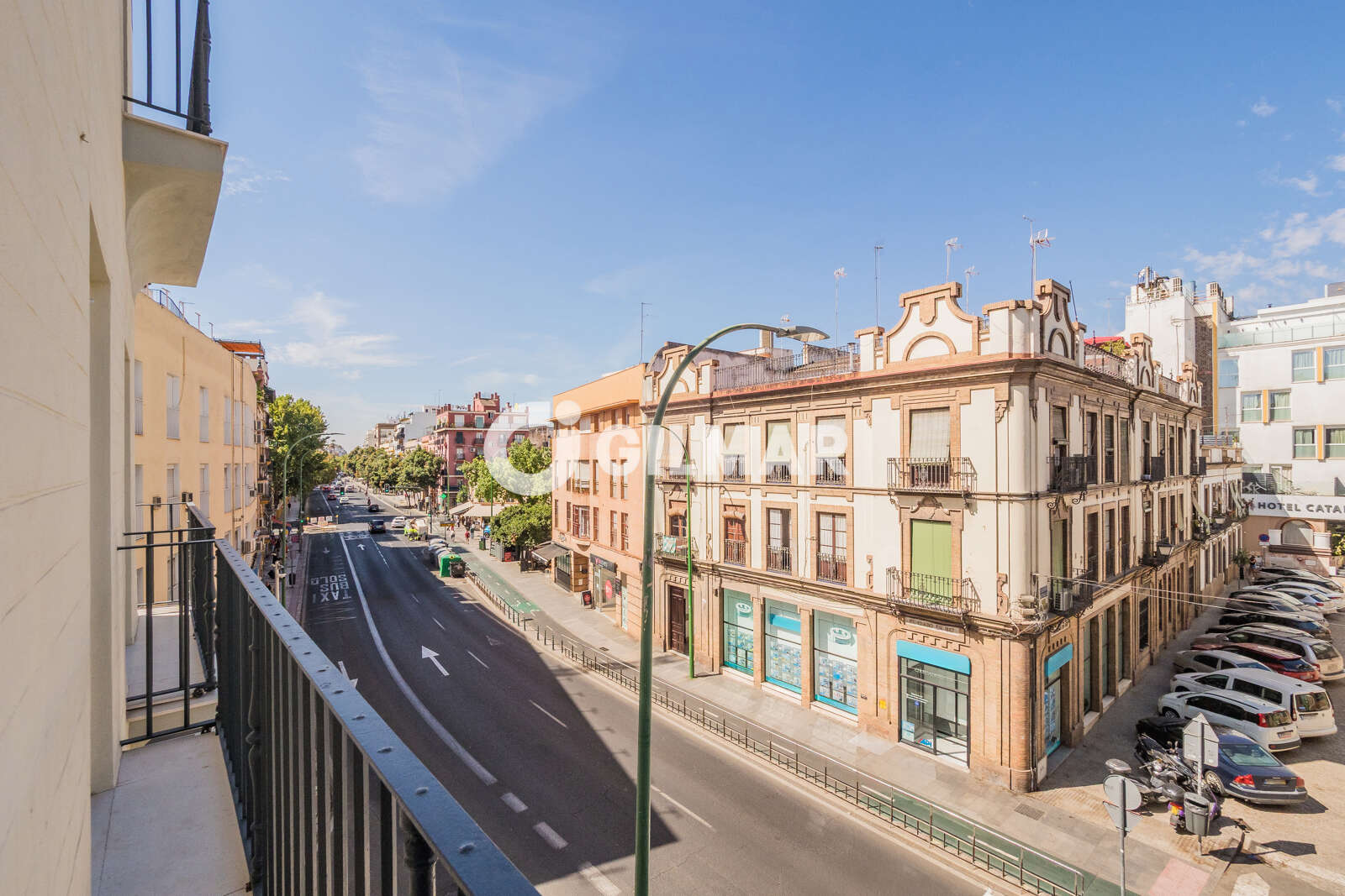 Property slider Gilmar