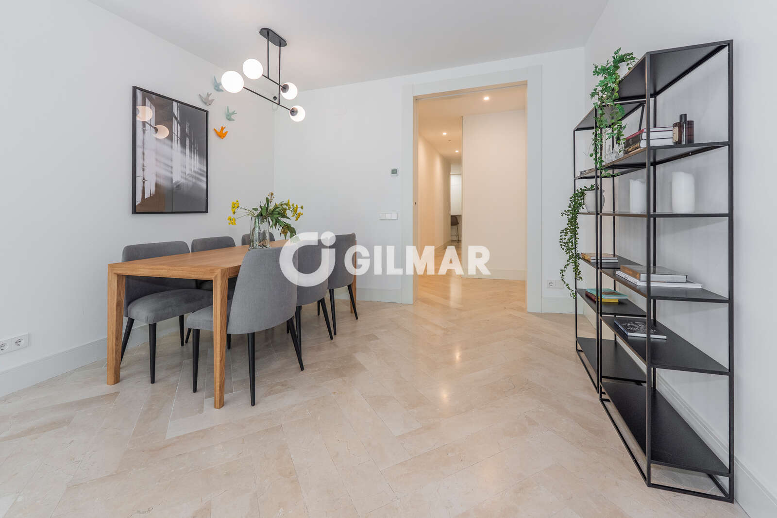 Property slider Gilmar