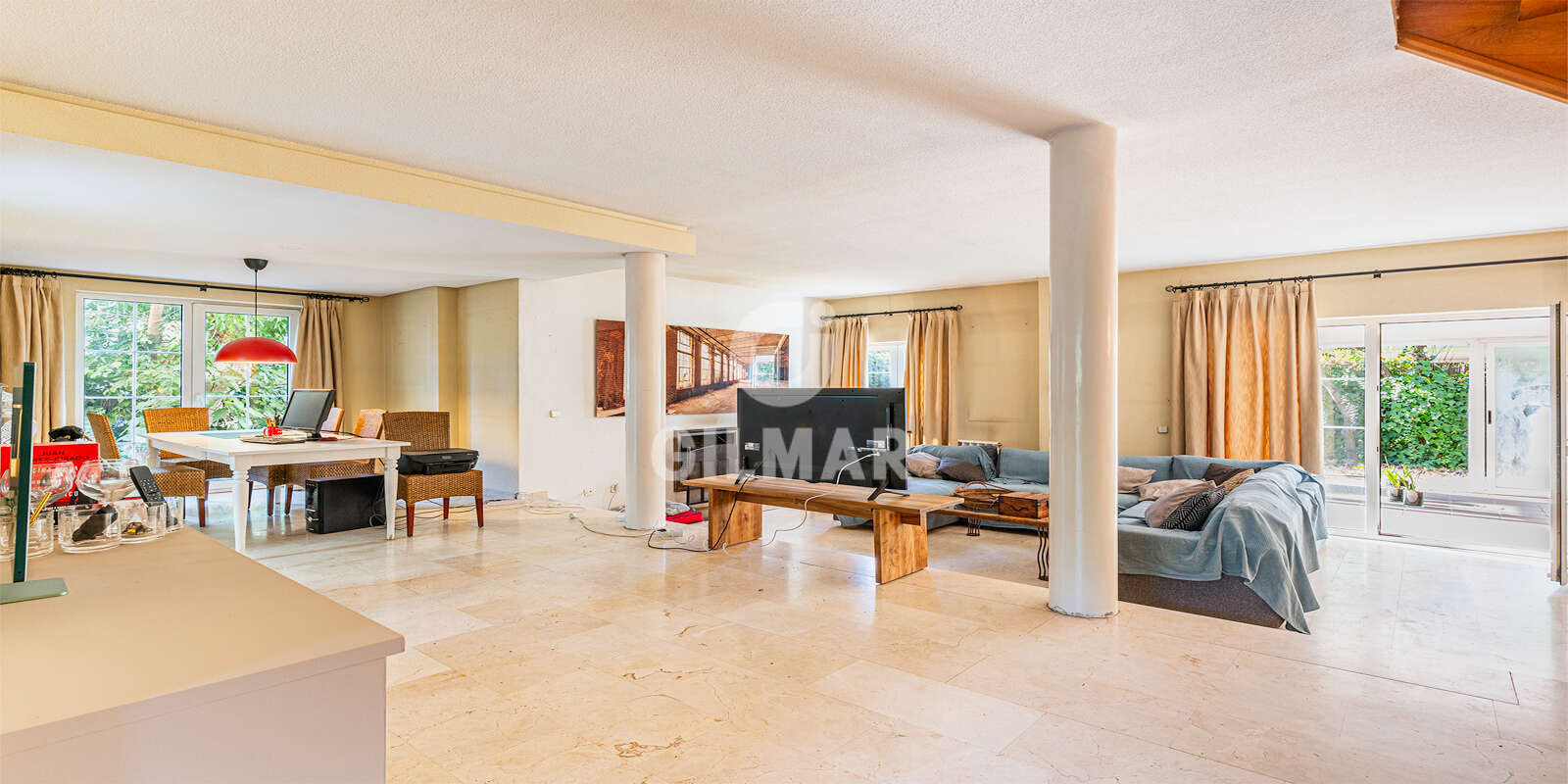 Property slider Gilmar