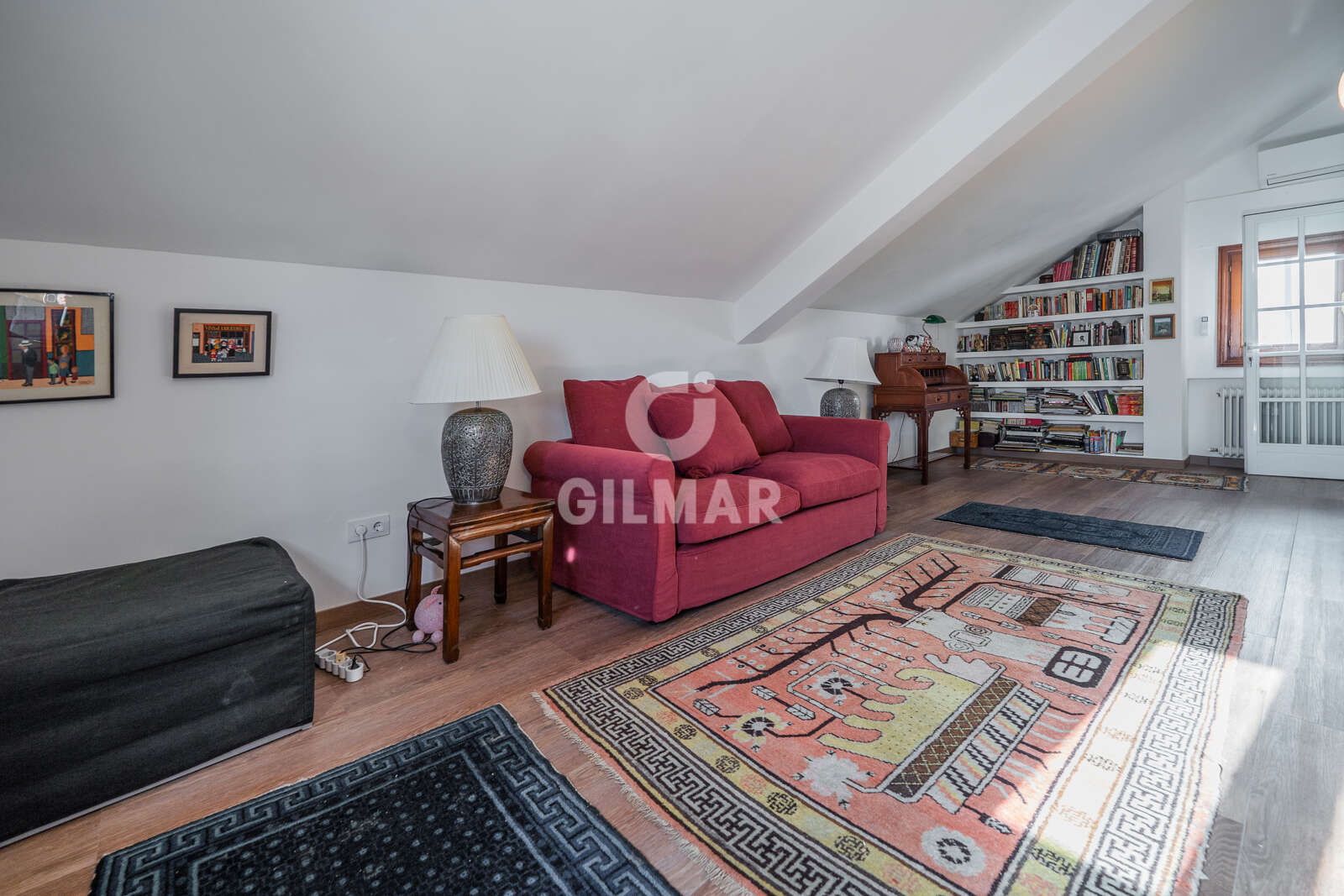 Property slider Gilmar