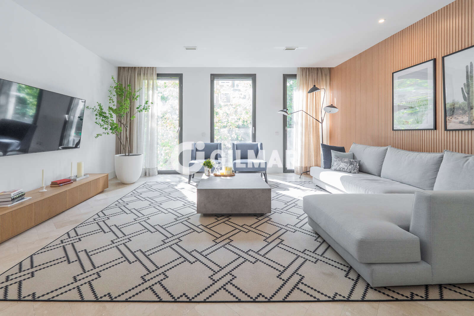 Property slider Gilmar