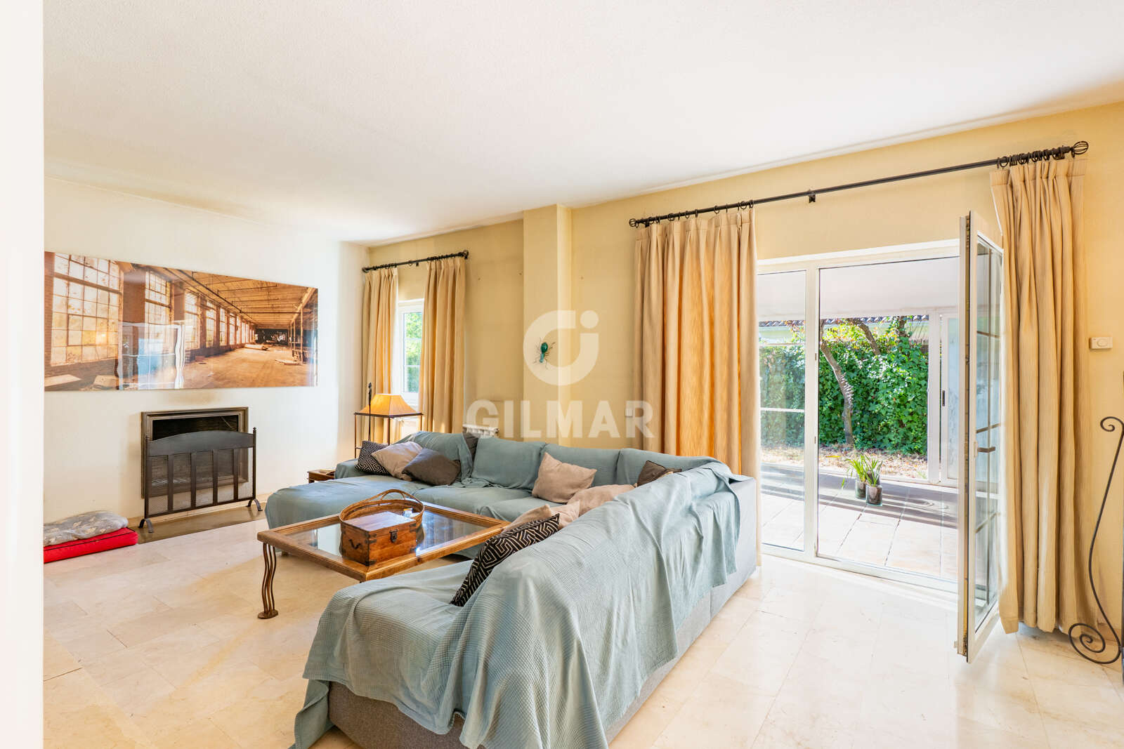 Property slider Gilmar