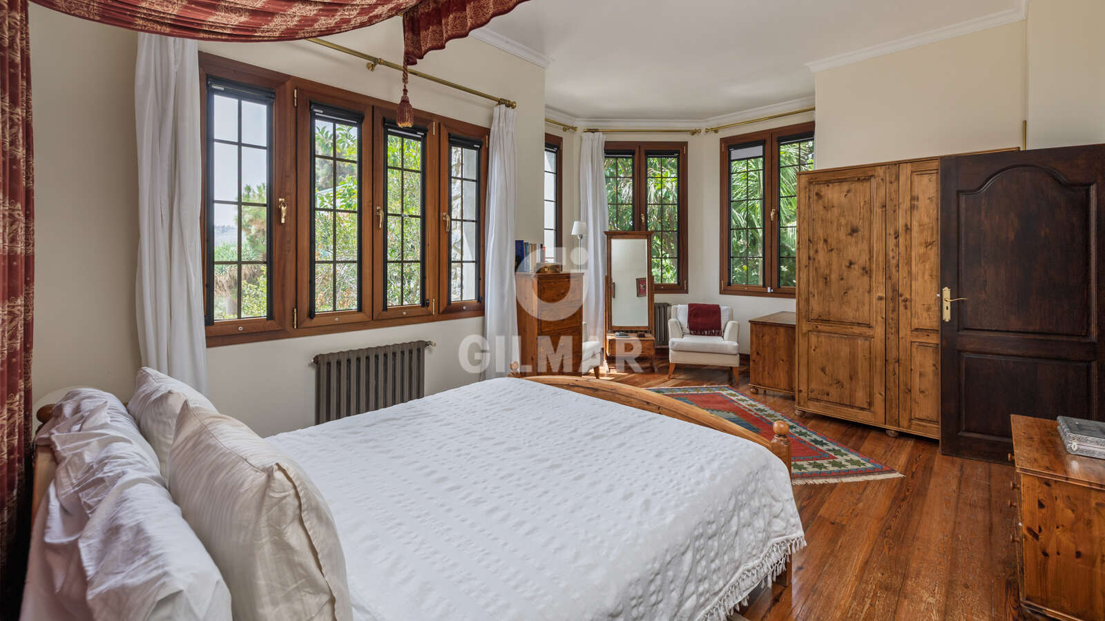 Property slider Gilmar