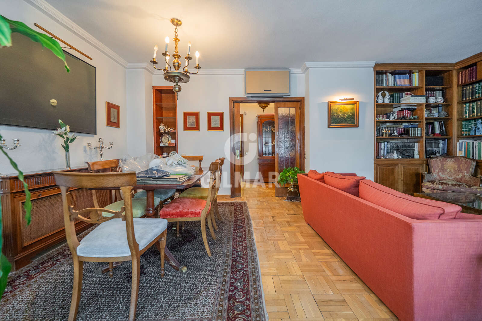 Property slider Gilmar