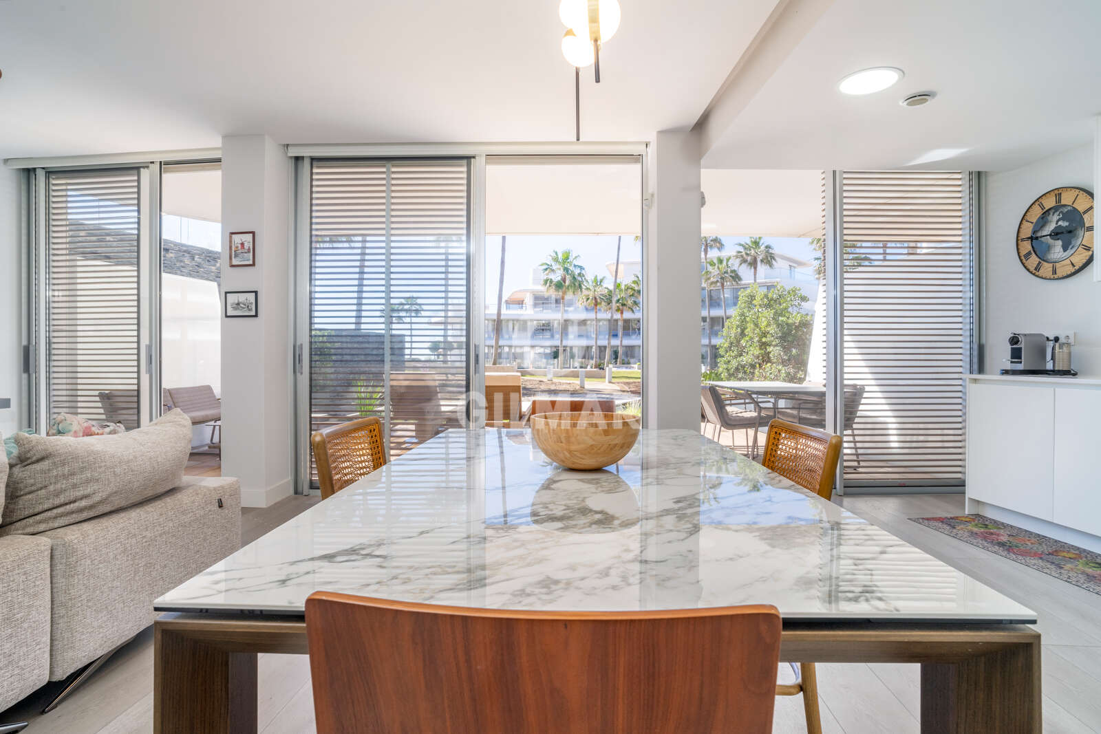 Property slider Gilmar