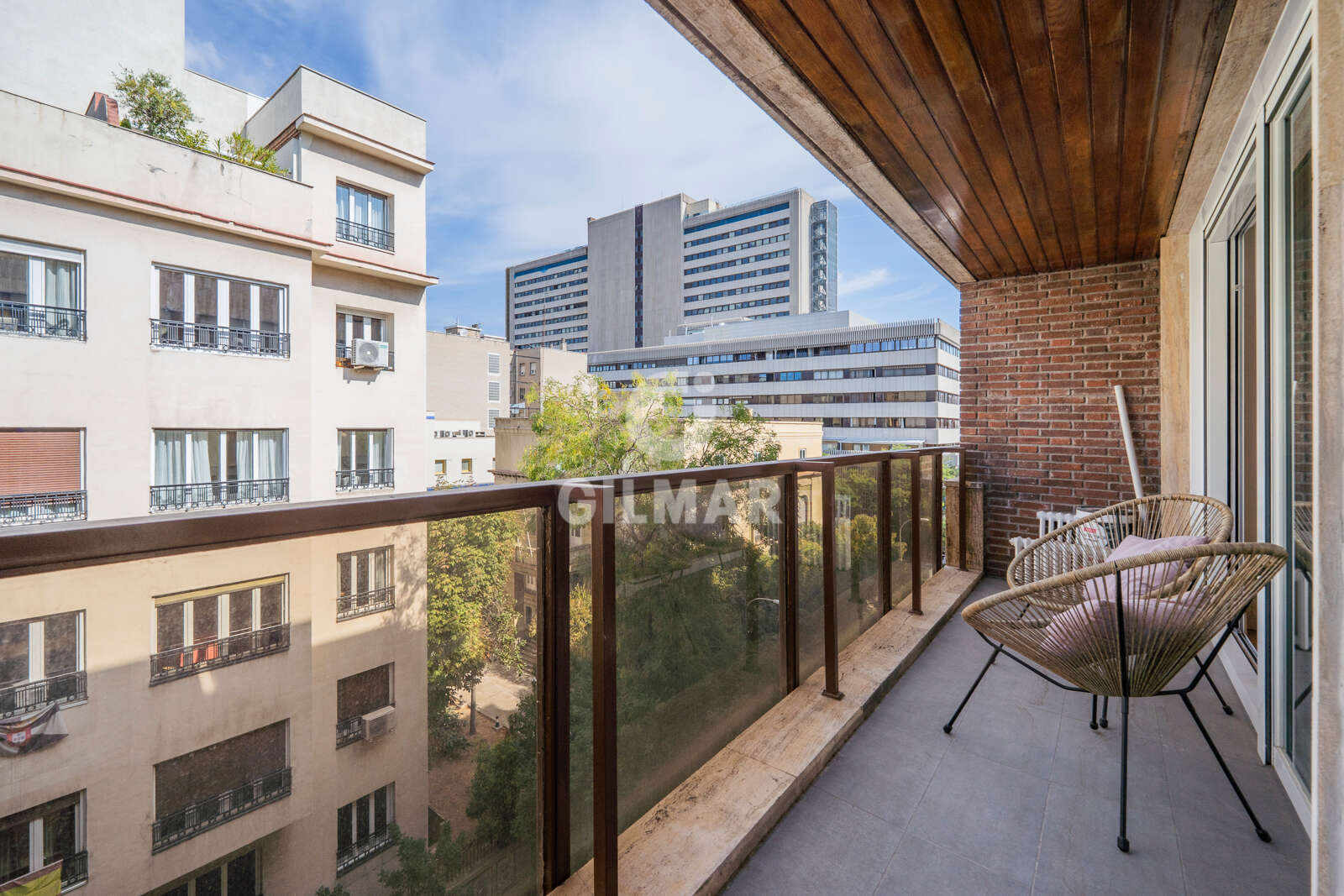 Property slider Gilmar