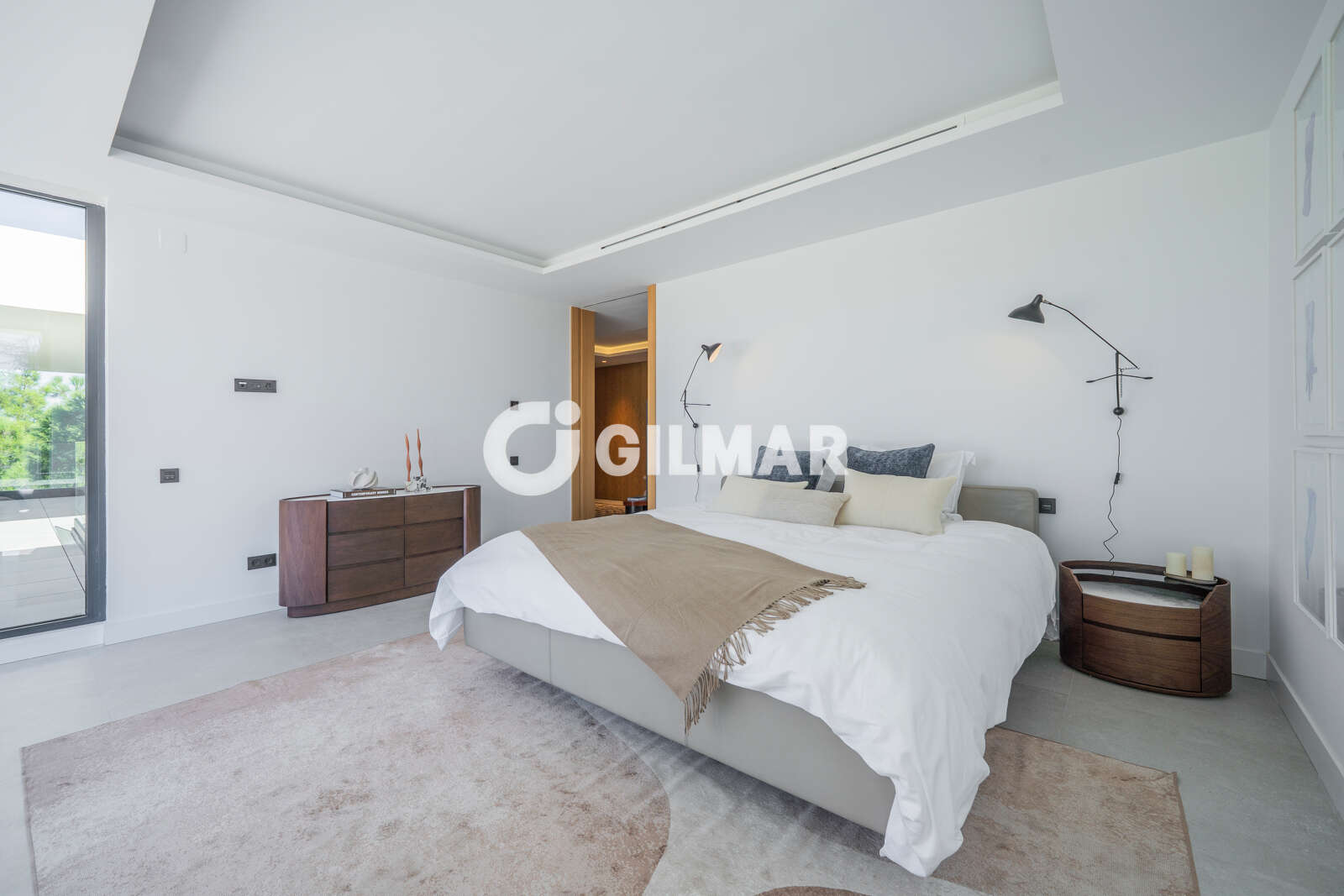 Property slider Gilmar