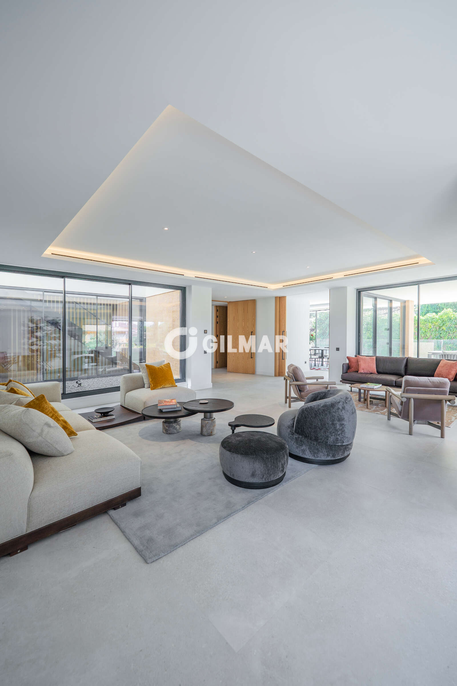 Property slider Gilmar