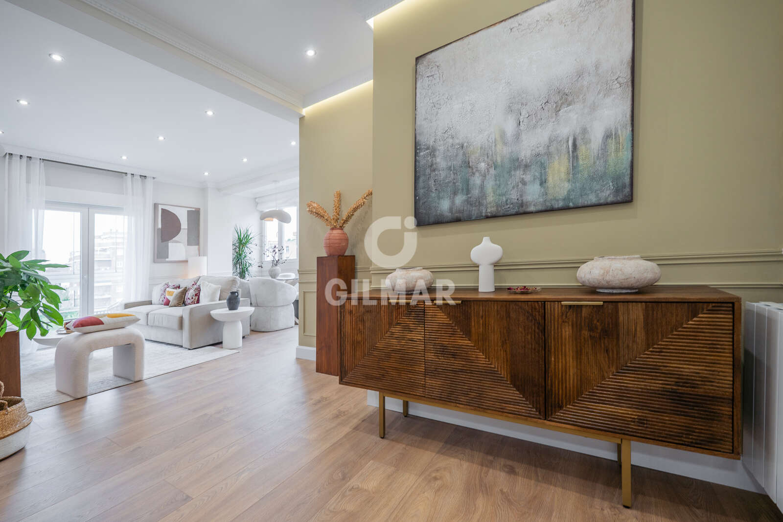 Property slider Gilmar